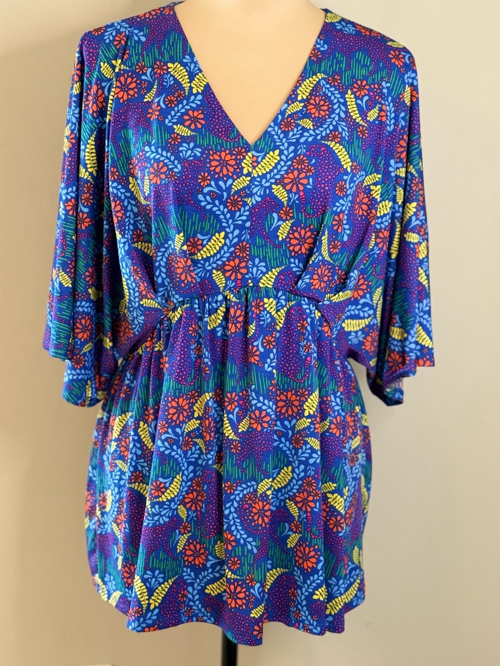 Dear Scarlett floral cheetah tunic top boho colorful SZ M